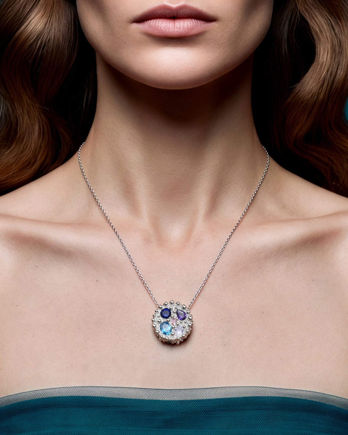 CREST NECKLACE GRAND|NOCT