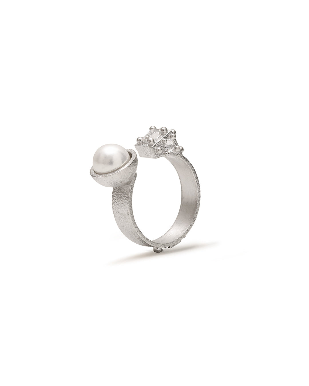 PEARL LADY RING | HALO
