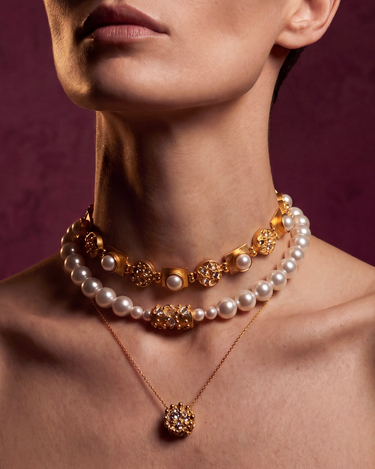PEARL CROWN CHOKER | SOL