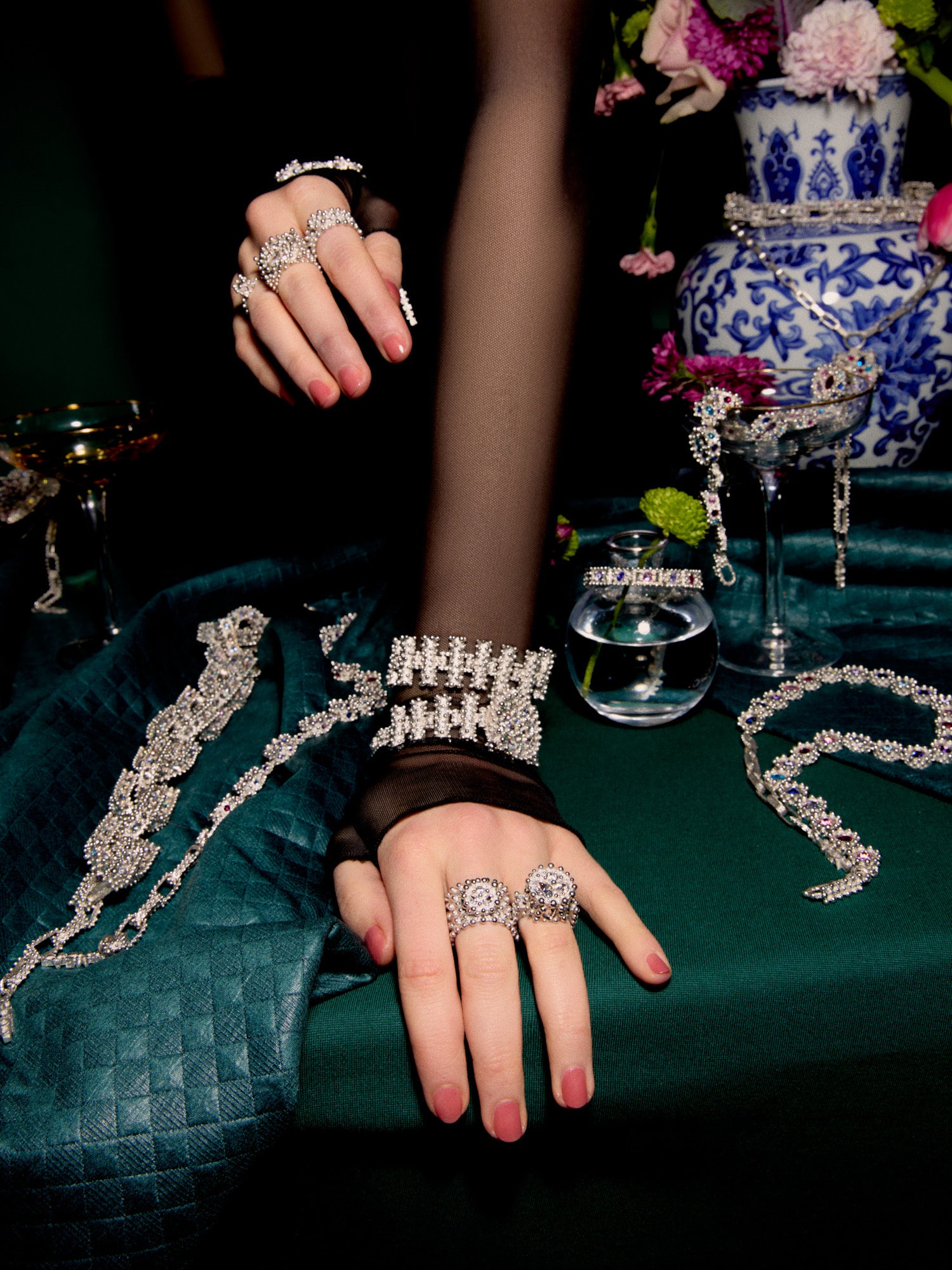CREST RING | HALO